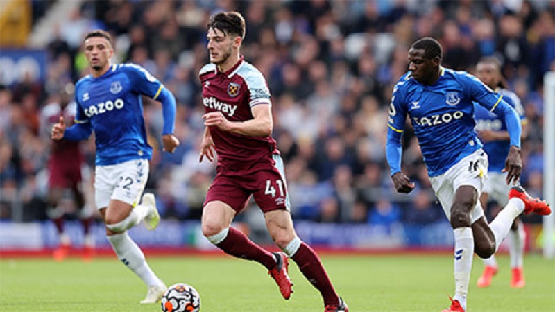Soi kèo châu  Âu West Ham vs Everton tại uk88